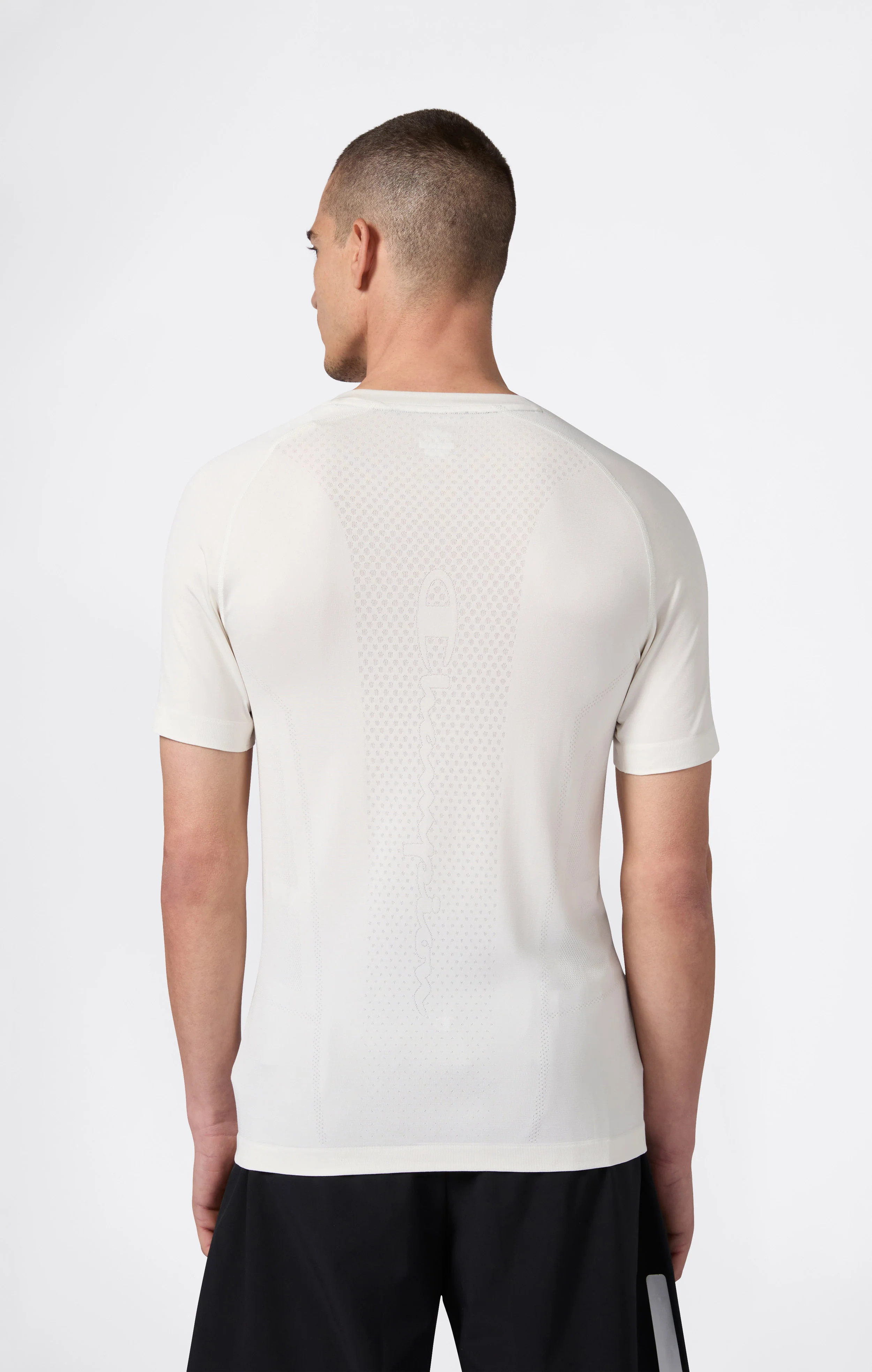 Men’s Breathable Back & Quick Dry Seamless T-Shirt - Image 5
