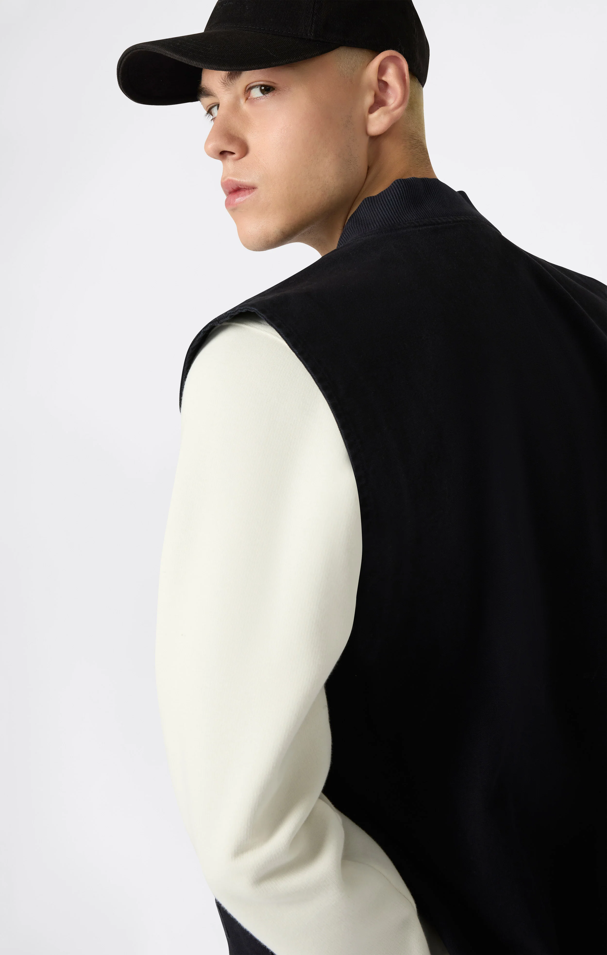 Men’s Full Zip Utility Vest - Image 5