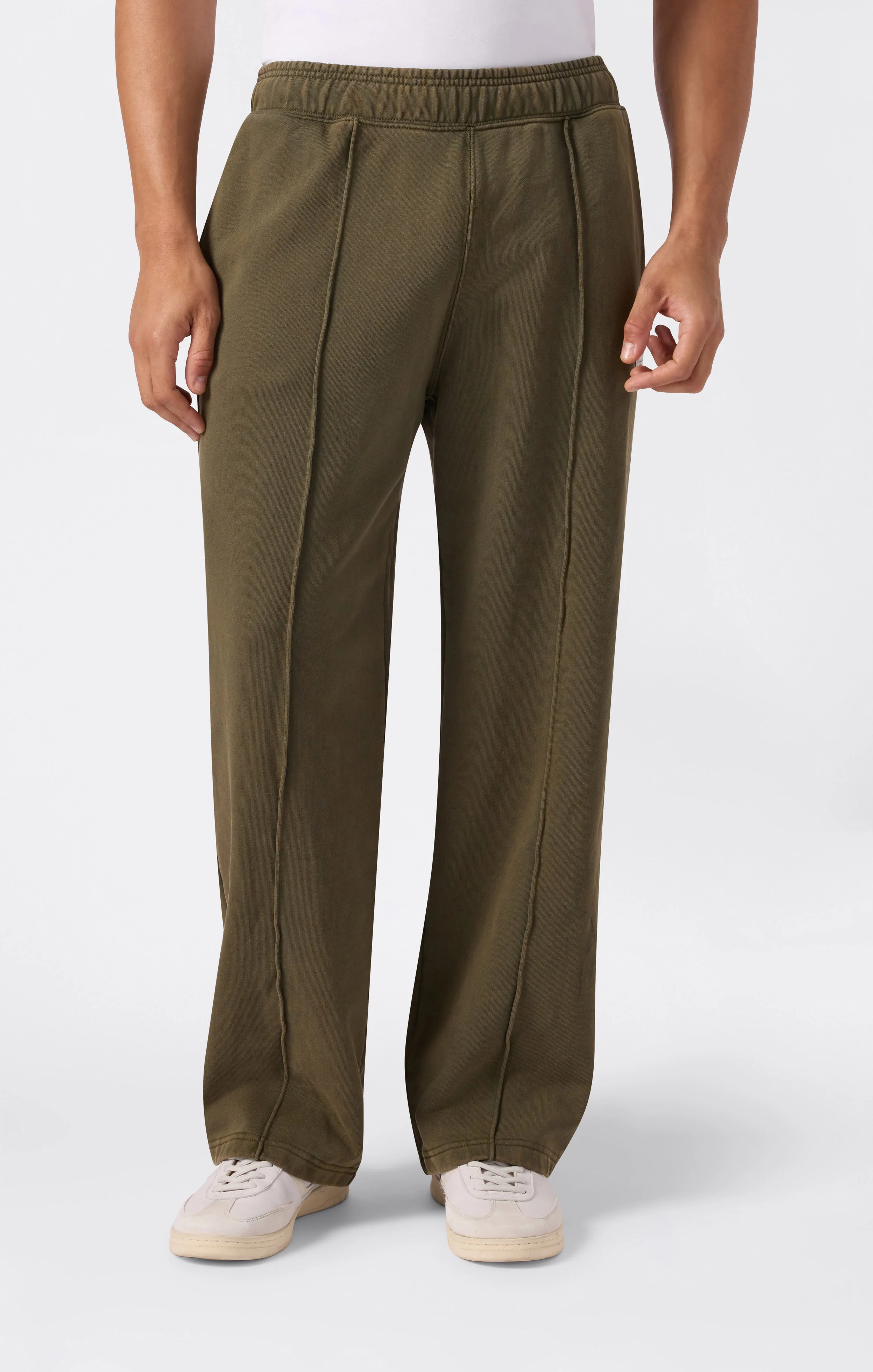 Men’s Pants with Stitched Pleat and Washed Effect