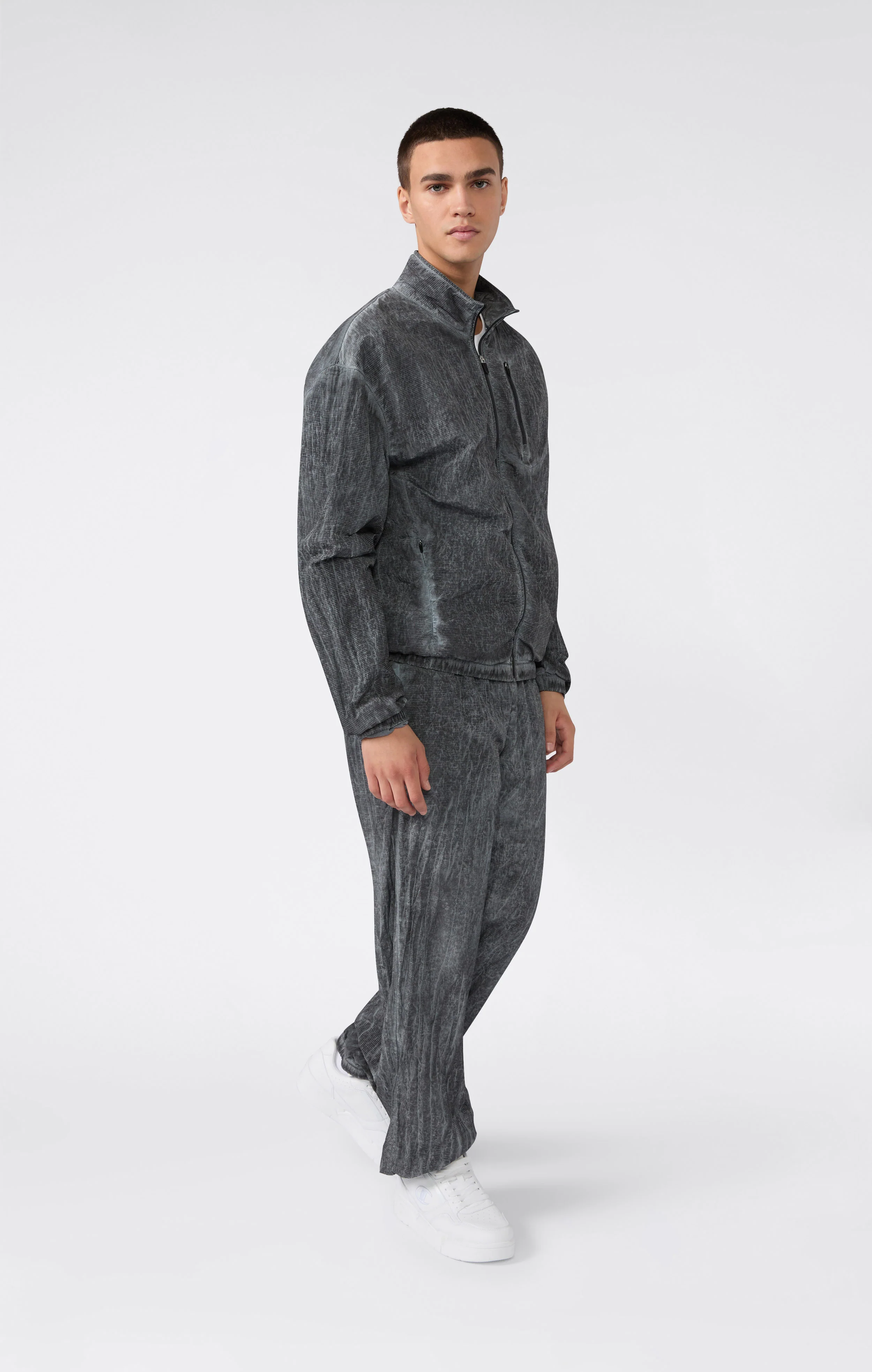 Men’s Washed Nylon Elastic Cuffs Pants - Image 2