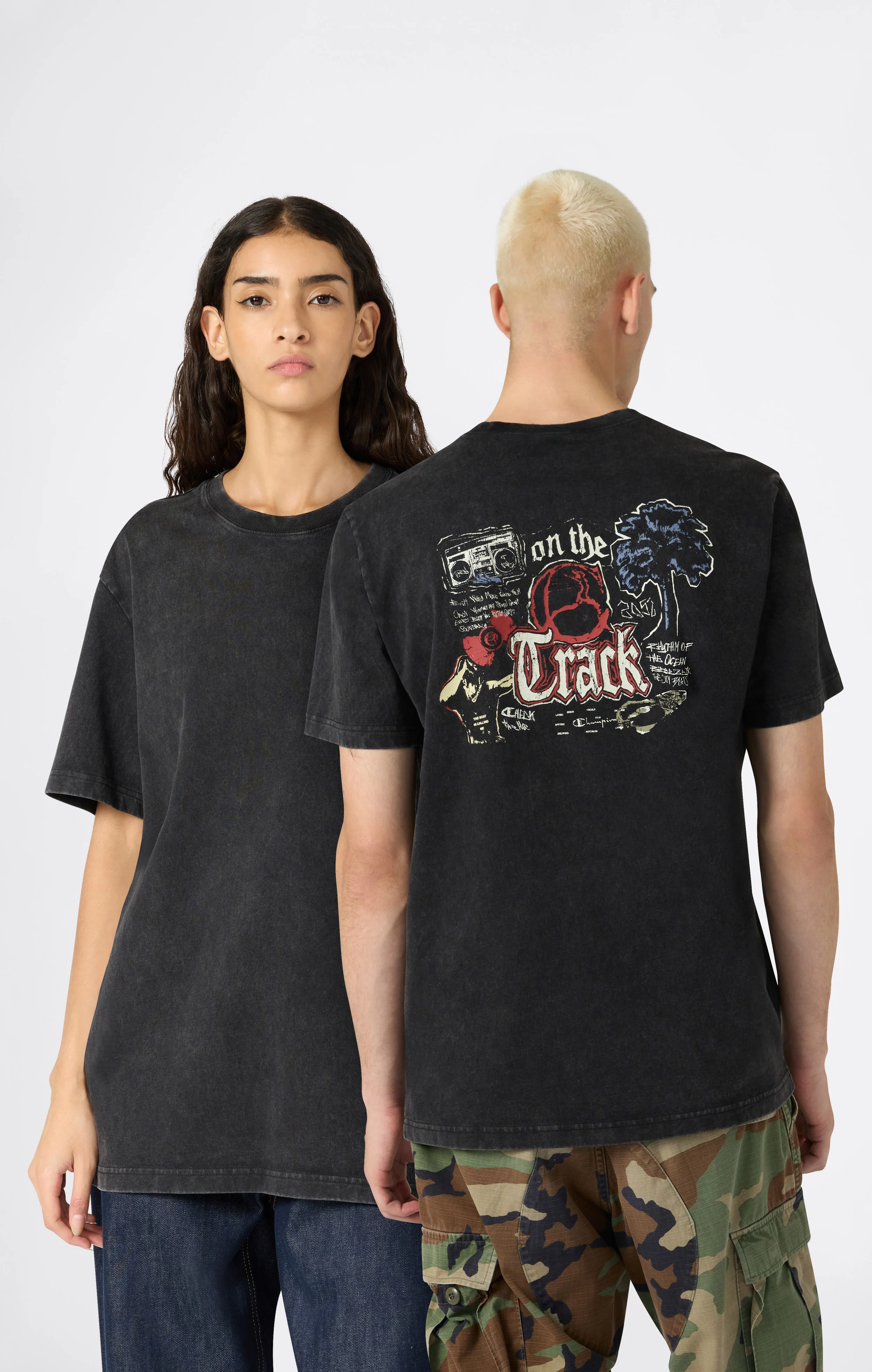 REVERSE WEAVE Men’s Graphic T-Shirt
