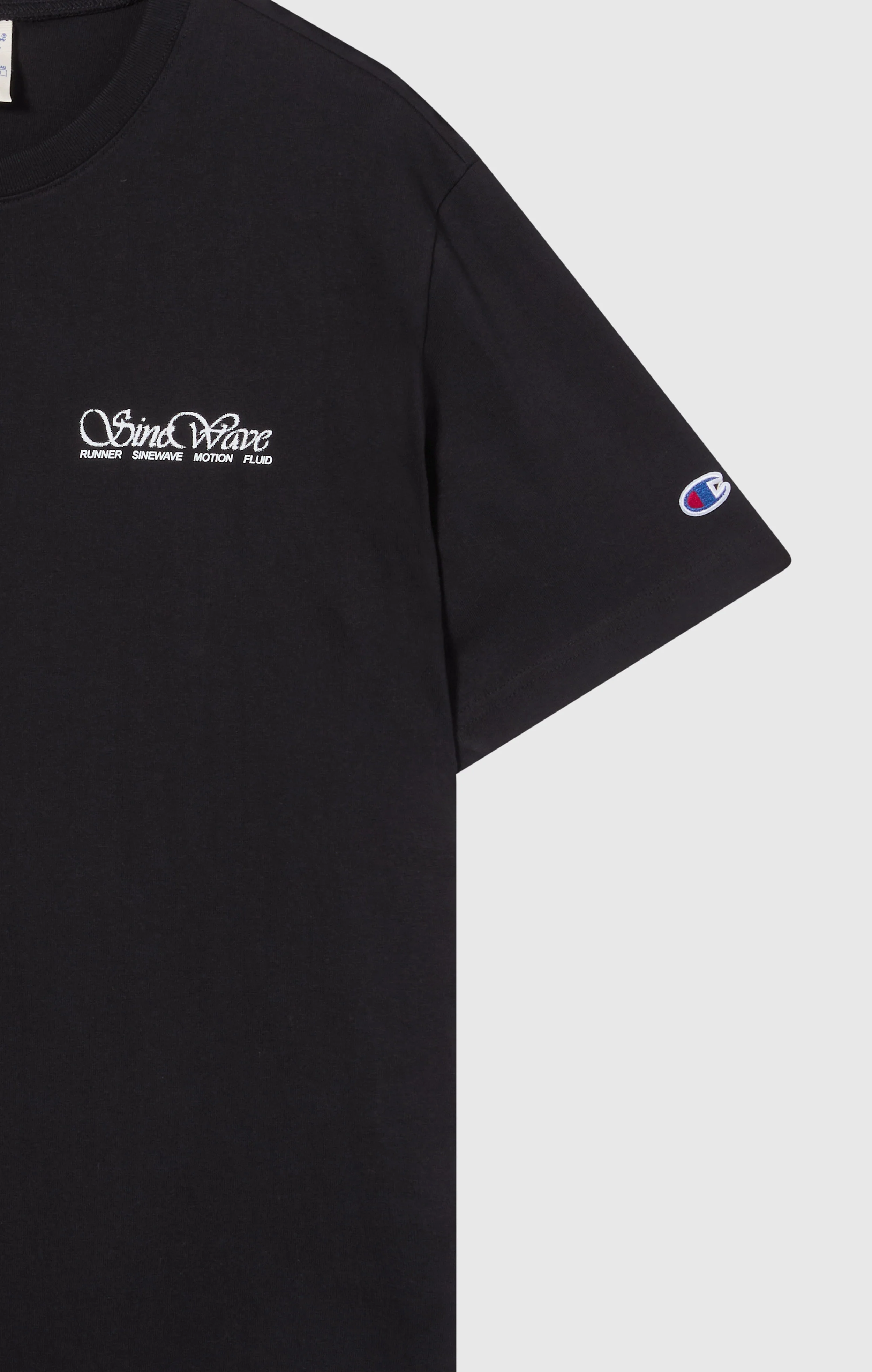 REVERSE WEAVE Men’s Graphic T-Shirt - Image 7