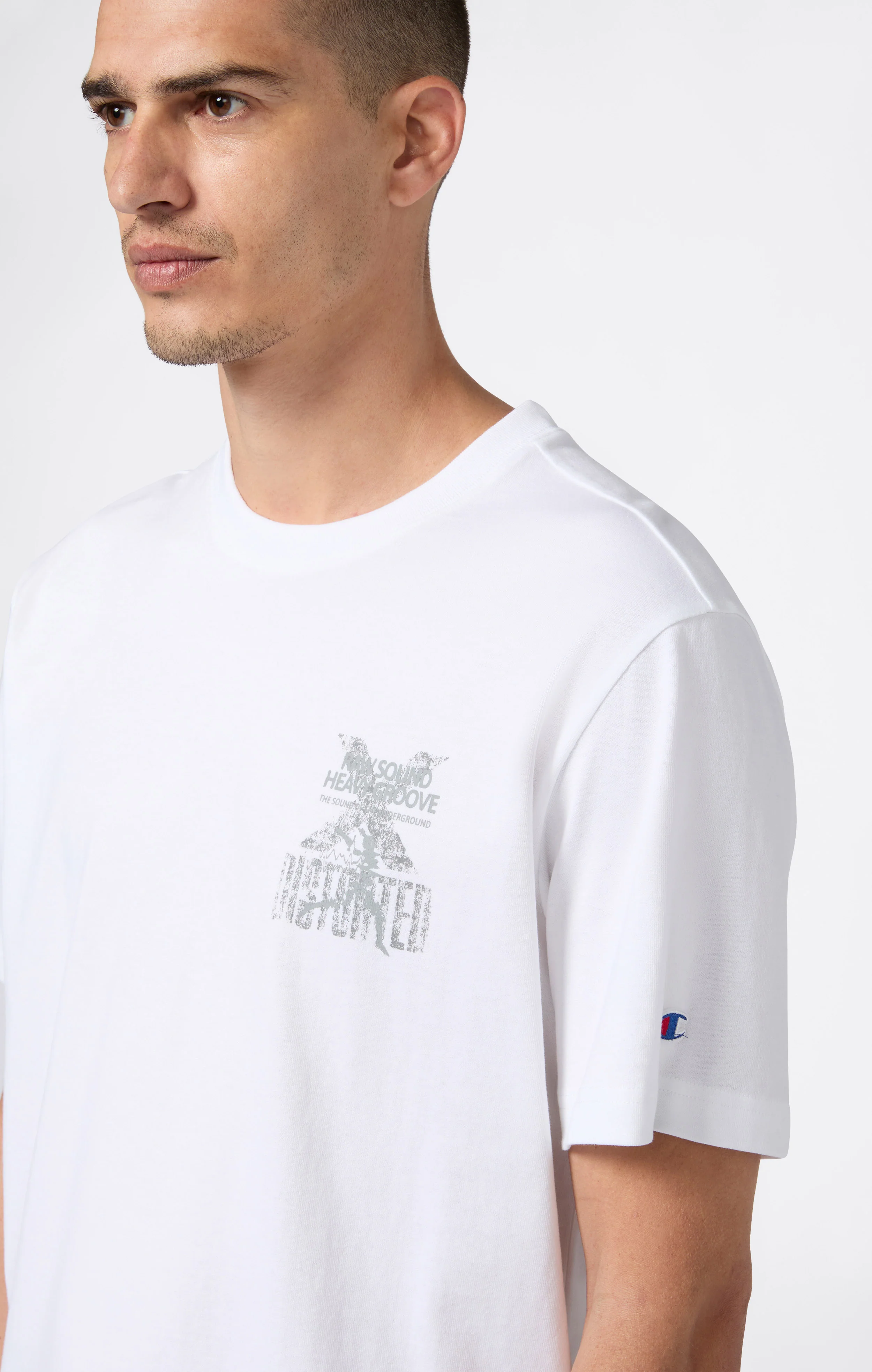 REVERSE WEAVE Men’s Graphic T-Shirt - Image 5
