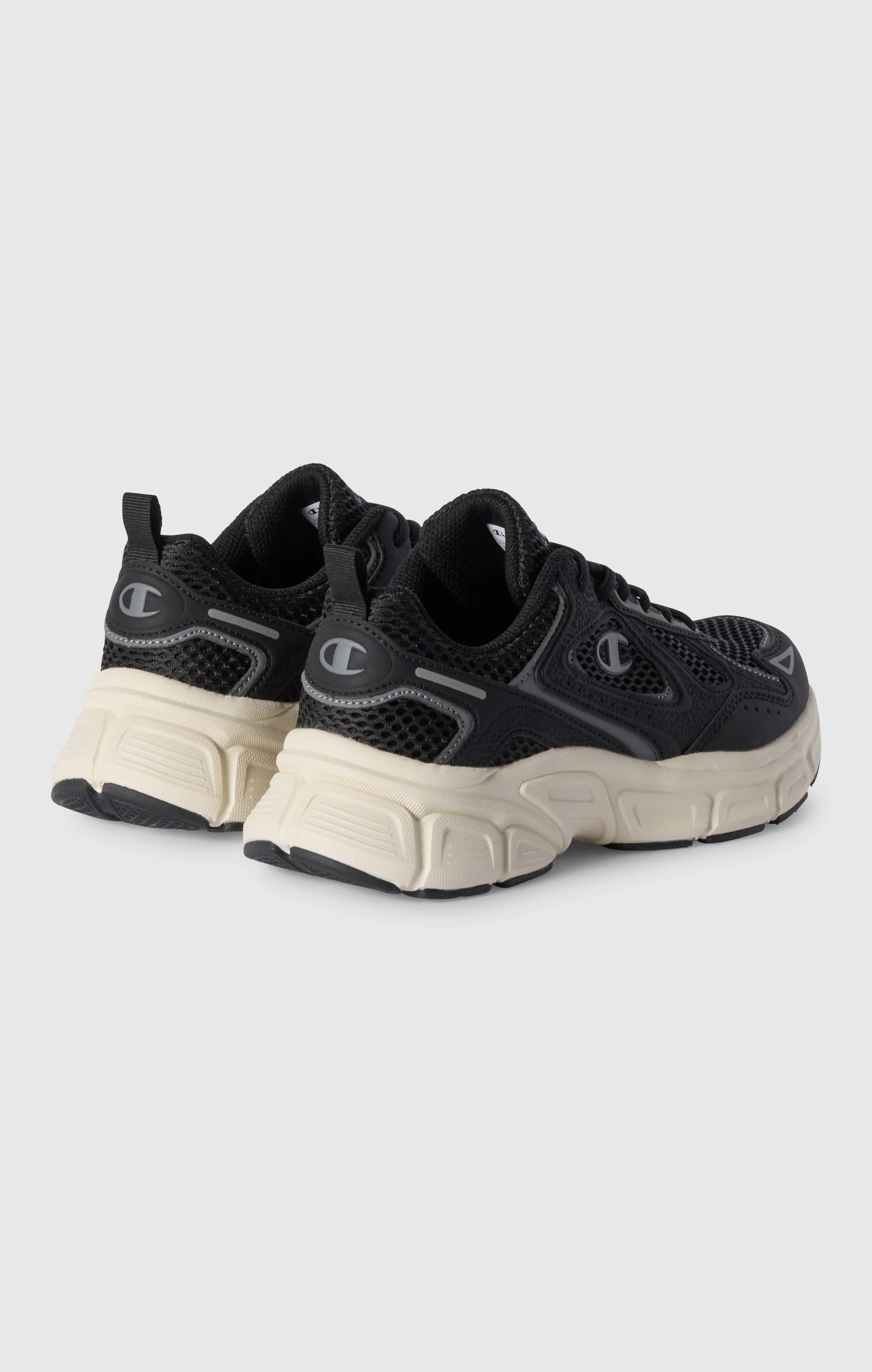 RT25 Mesh Trainers Low - Image 5