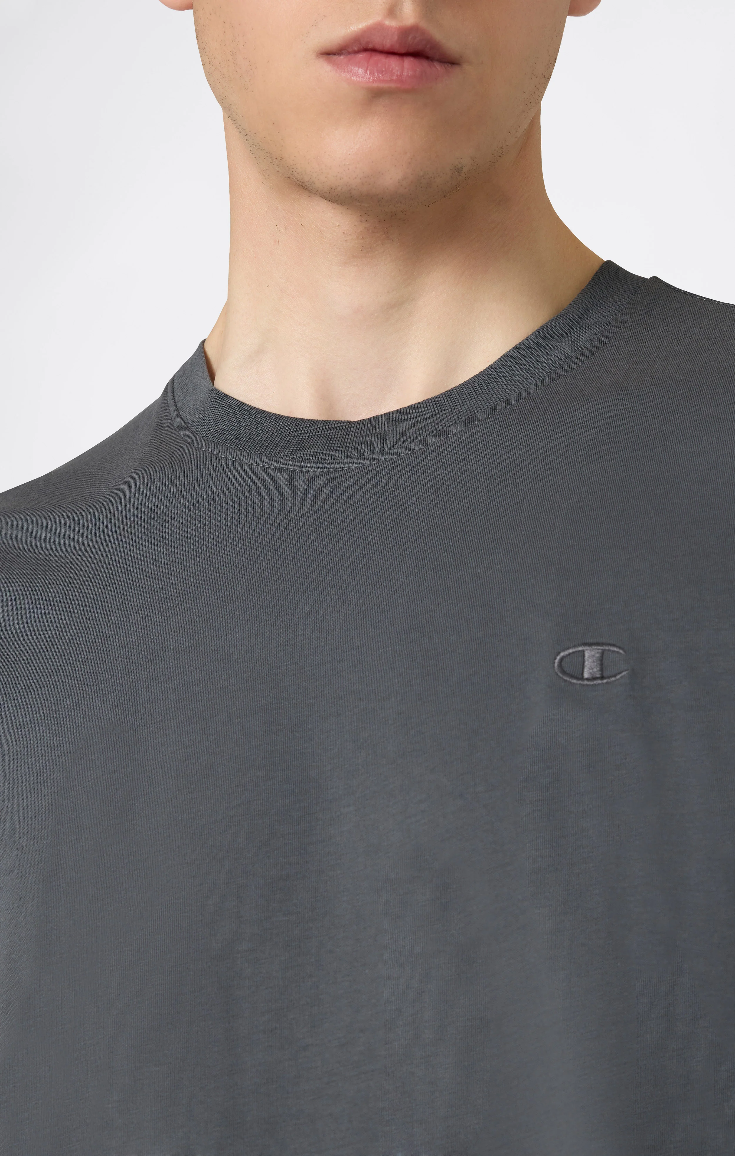 Men’s T-Shirt with Small C Embroidery Logo Icons - Image 4