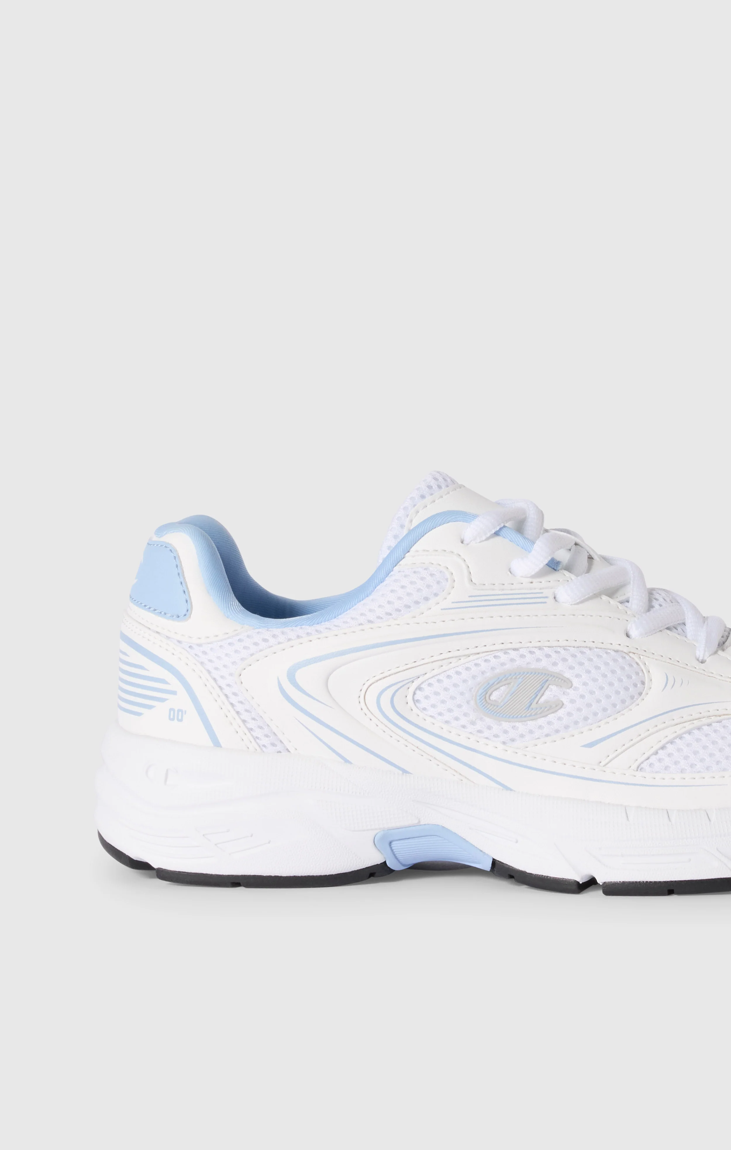 Unisex RN00 Low Cut Trainers - Image 2