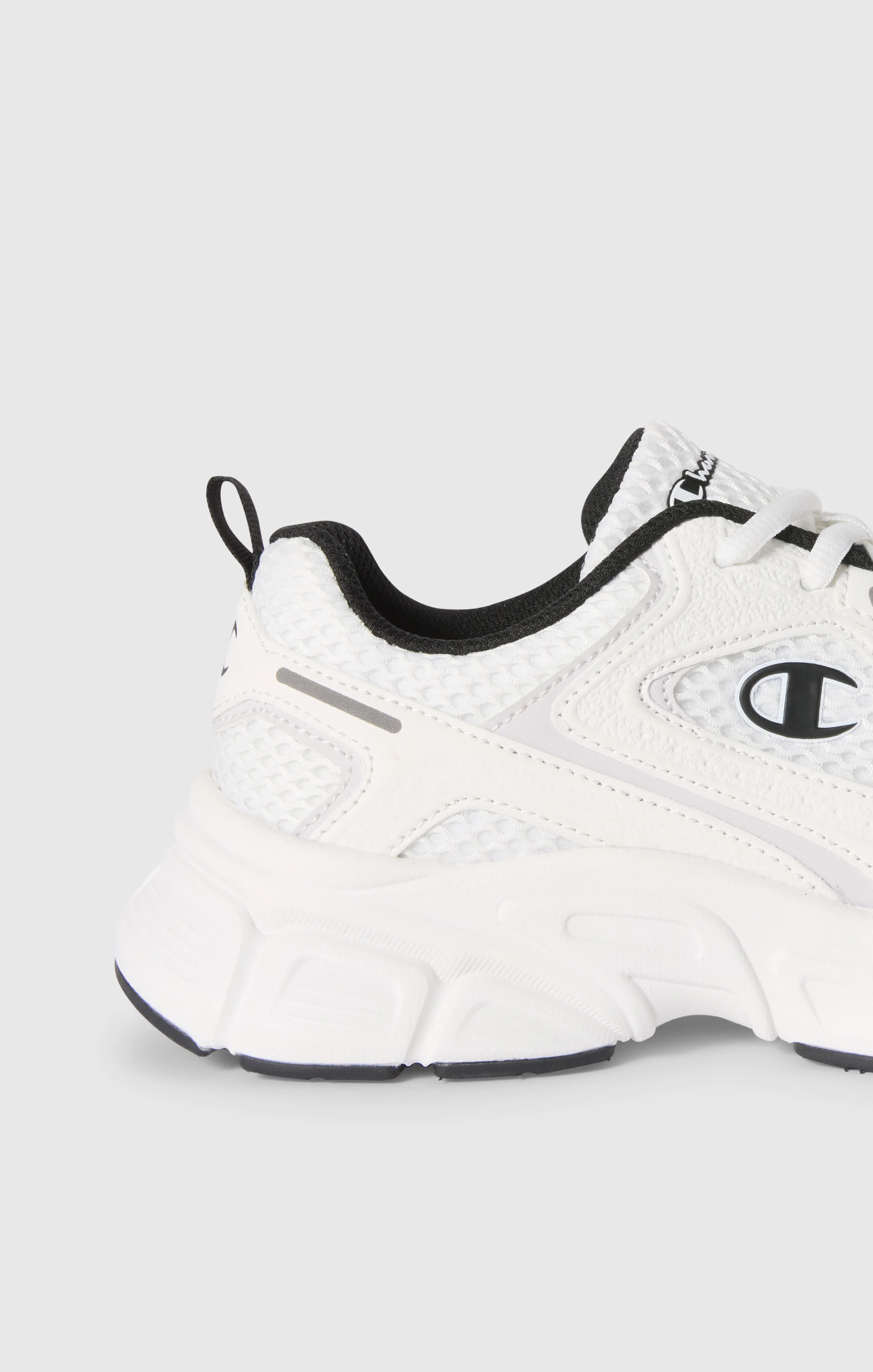 Unisex RT25 MESH Low Cut Trainers - Image 2