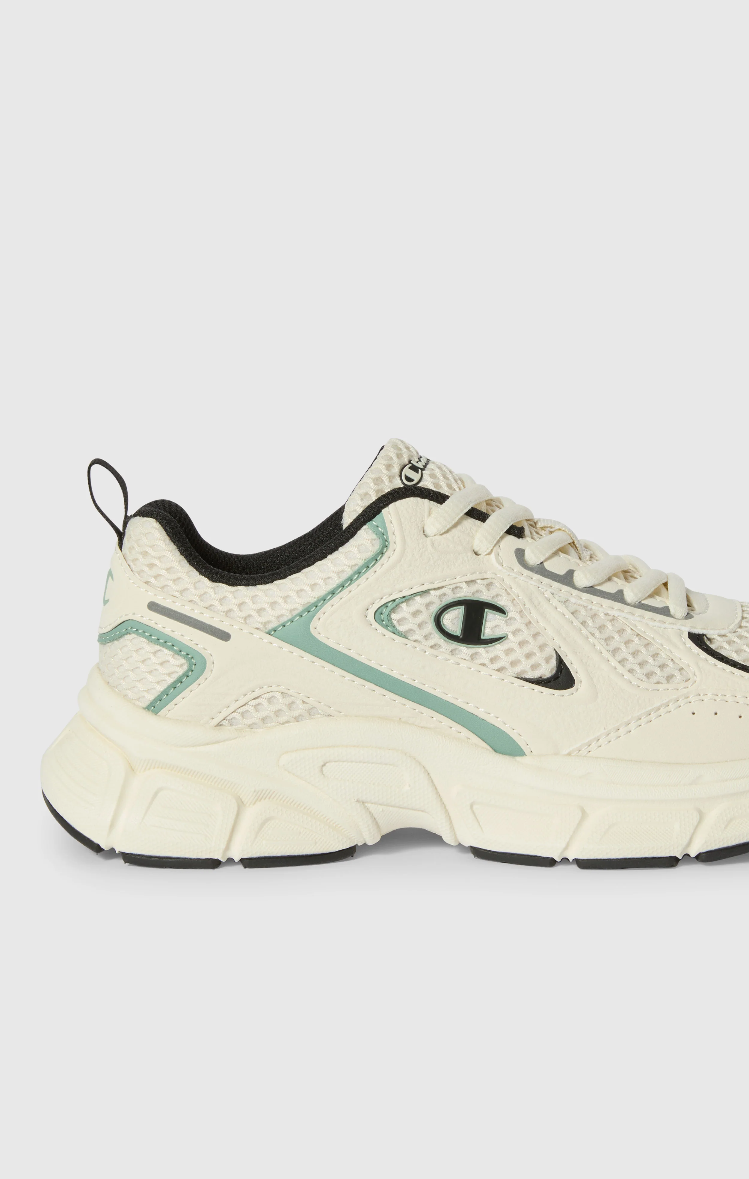 Unisex RT25 MESH Low Cut Trainers - Image 2